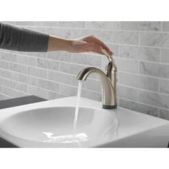 Delta Lahara Touch2Oxt Stainless 1-handle Single Hole/4-in Centerset WaterSense Bathroom Sink Faucet With Drain -Allied Brass Shop 034449643153 04873642 1800x1800